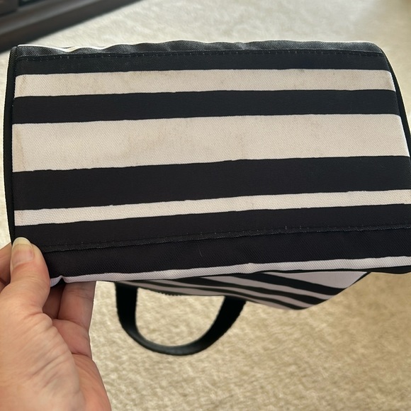 NWOT KATE SPADE SARAH STRIPE LUNCH BAG/TOTE - Picture 9 of 13